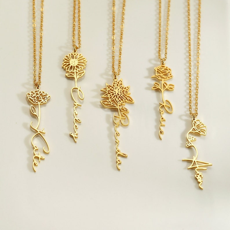 birth flower personalised necklace