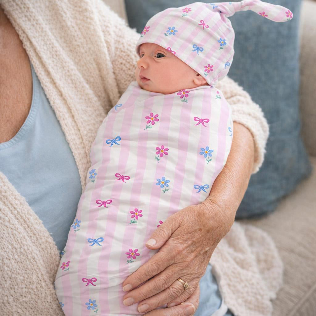 Bows & Daisies Swaddle Set (Non-Personalised)