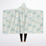 HOODED BLANKET DAISIES