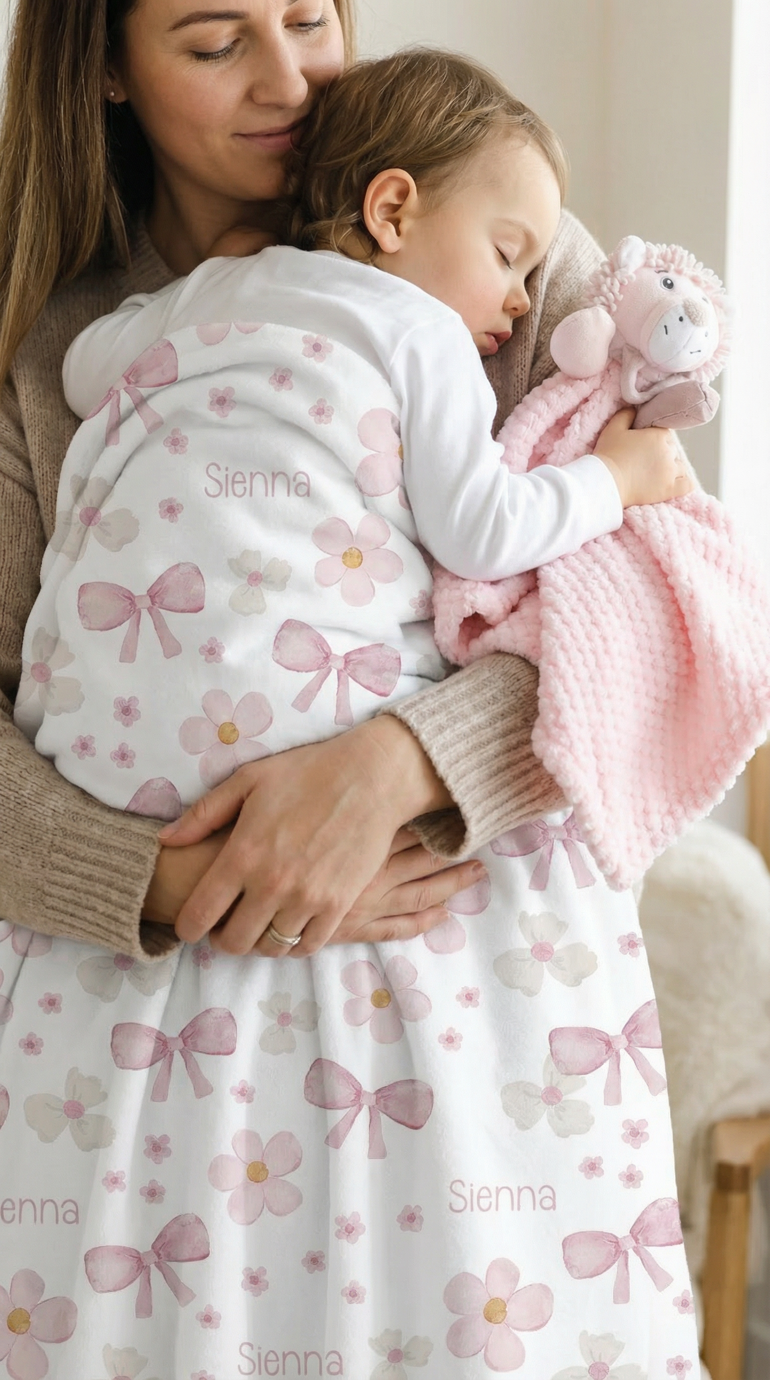 Soft personalised baby blanket with full-edge print and stain-resistant fabric for infants
